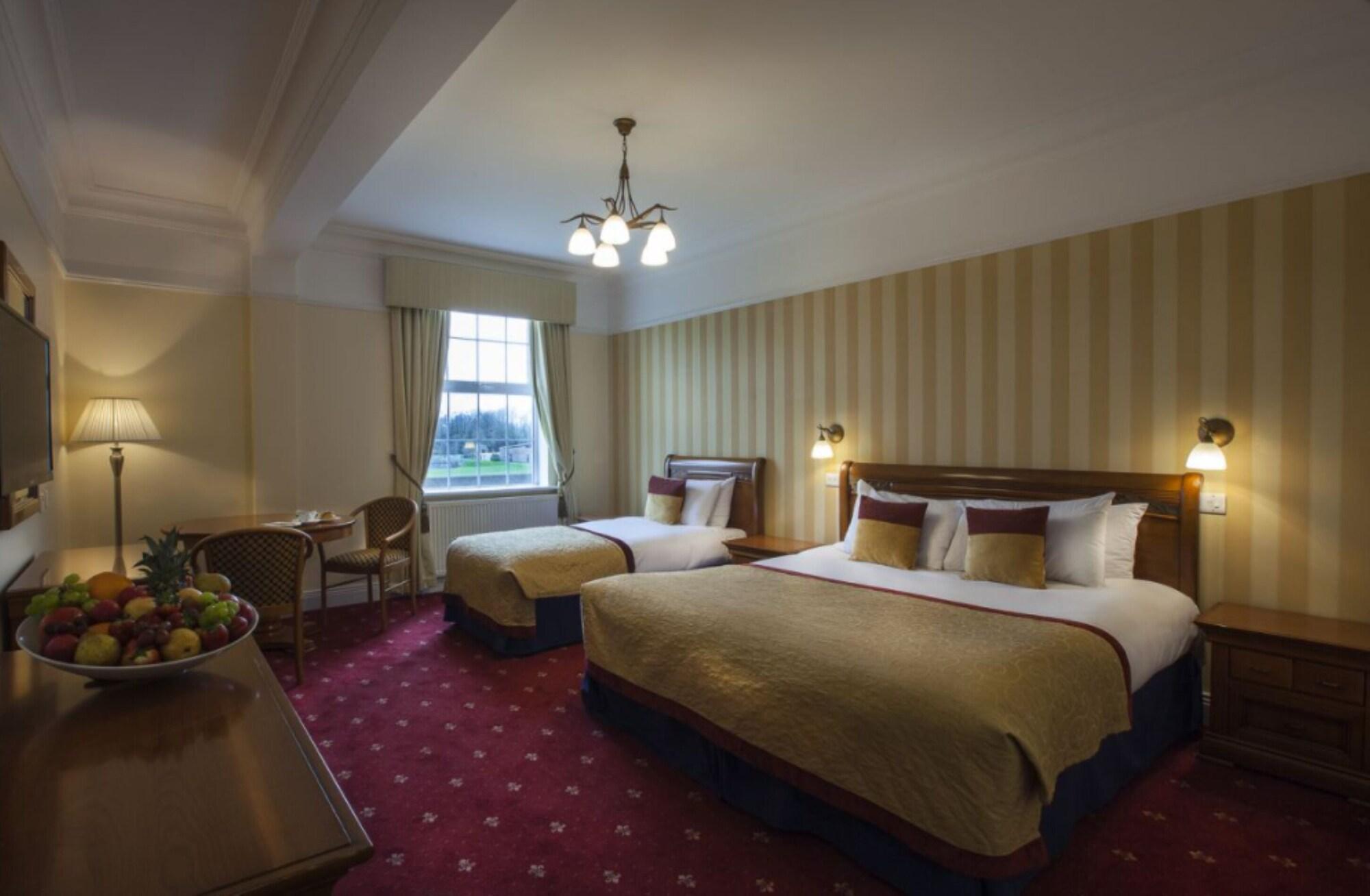 Celbridge Manor Hotel Zewnętrze zdjęcie